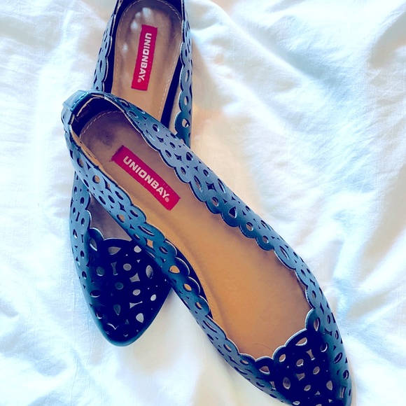 Women’s winna union bay low thin heel flats, black - Picture 3 of 4